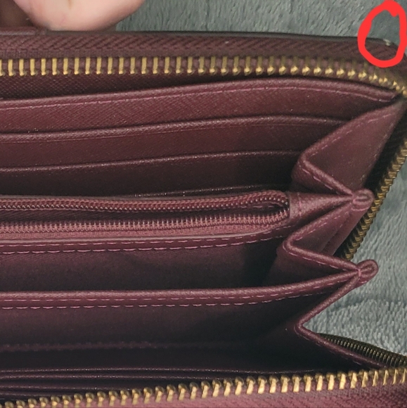 Fossil Wallet Multicolor Diamond Tile Geometric Cubes Pebbled Clutch Wallet - Picture 4 of 4